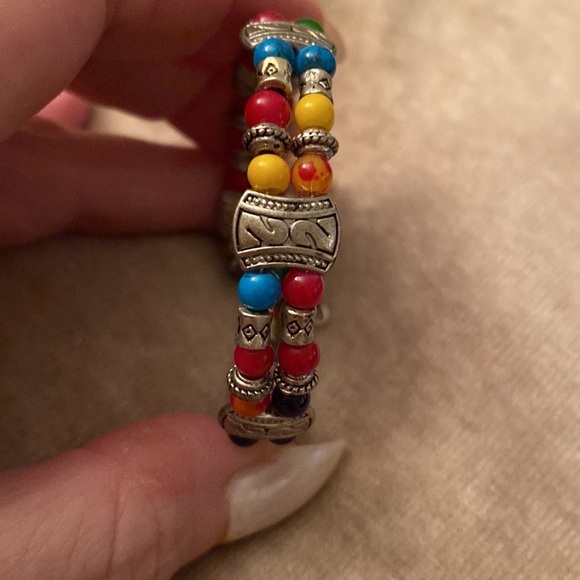 ✅Vintage Silver-tone Rainbow  Cameo Concho Red Blue Yellow Beaded Bracelet - Picture 4 of 5